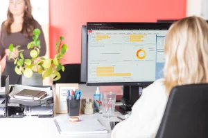 Waarom centrale inhuurbrokers falen bij specialistische IT-profielen